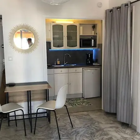 Appartement Vue Mer, 2 Pièces Lumineux Nice